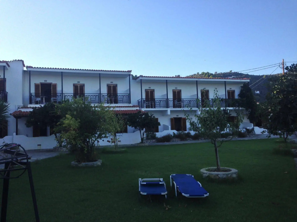 Vontzos Hotel