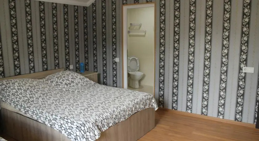 Guesthouse on Tamar Mefe St.14
