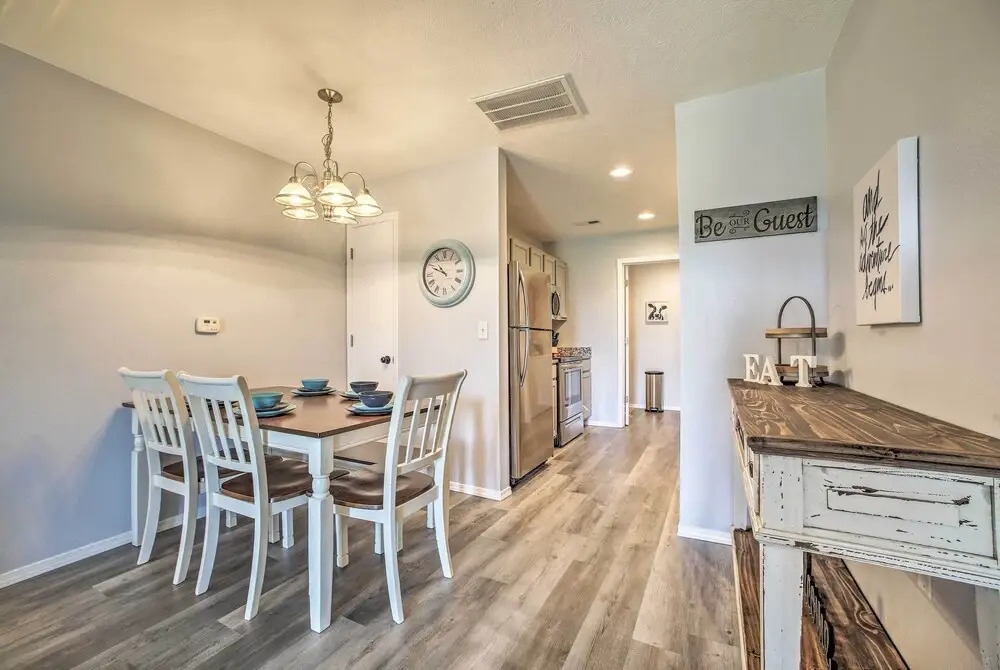 Cozy Condo w/ Pool Access in the Heart of Branson!