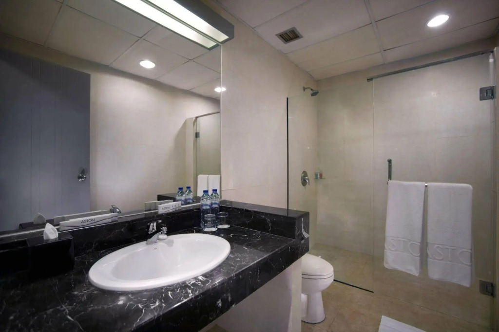 Royal Palm Hotel & Conference Center Cengkareng