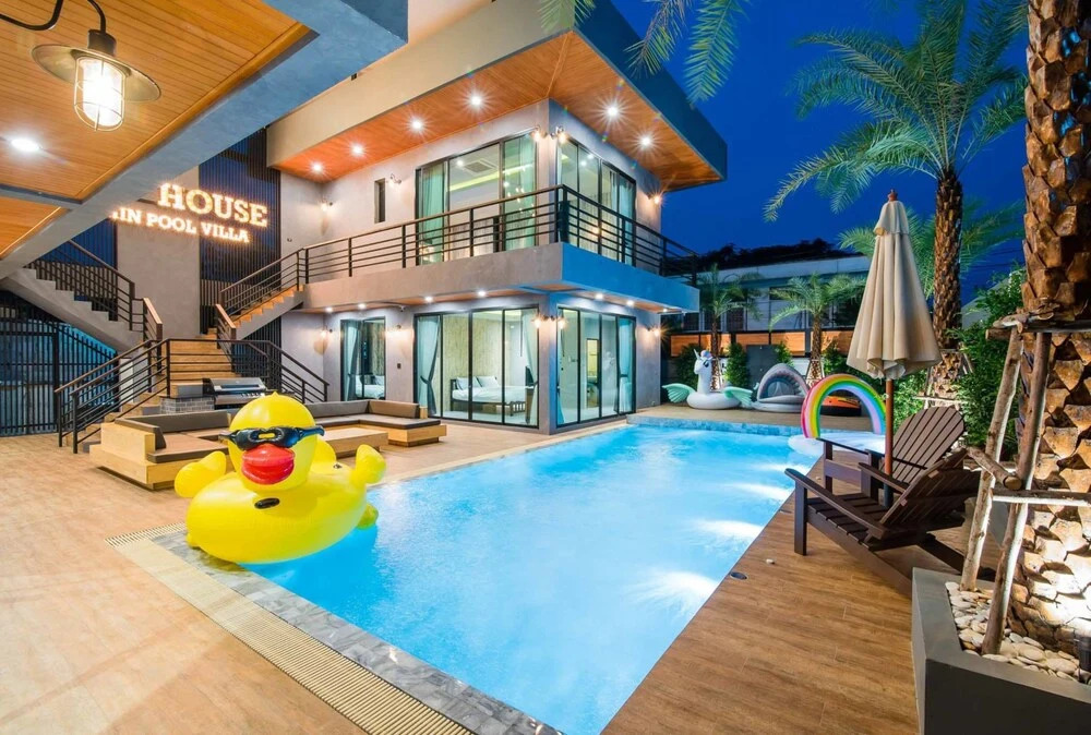 Rest House Hua Hin Pool Villa
