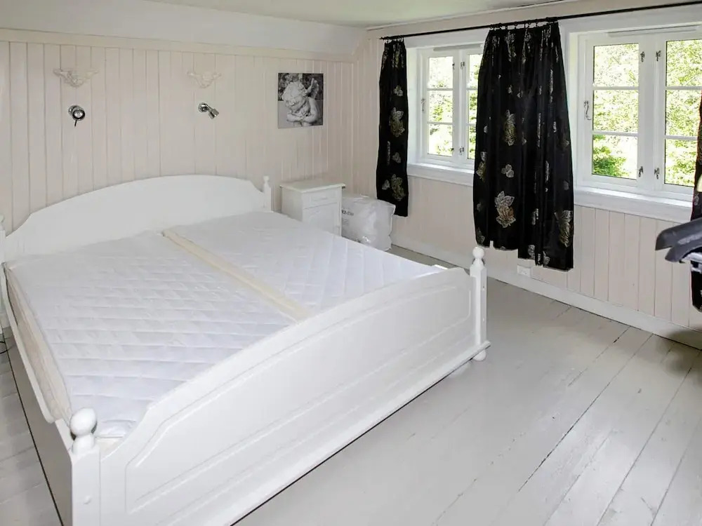 8 person holiday home in Kvås