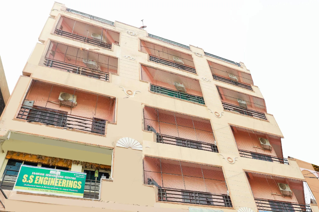 OYO Flagship 65280 Hotel Nandini