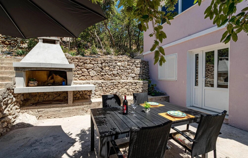 Nice Home in Vela Luka With Wifi