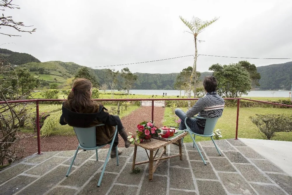 Sete Cidades Lake Lodge