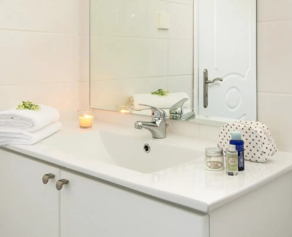 Mousses Villas - Erato - Detached Two-bedroom Villa With Access to Childcare Facilities