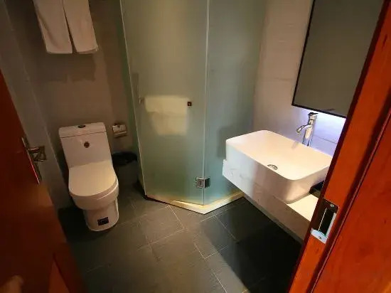 U Plus Hotel (Shanghai Xidu)