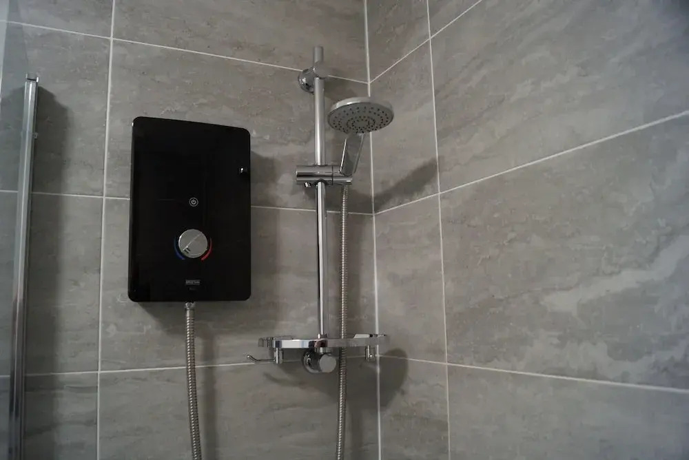 Bright & Stylish 1-bed Apt W/free Parking & Wi-fi