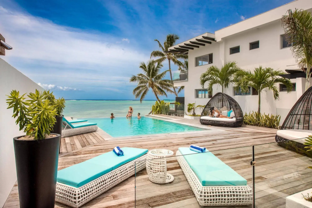 Crystal Blue Lagoon Villas