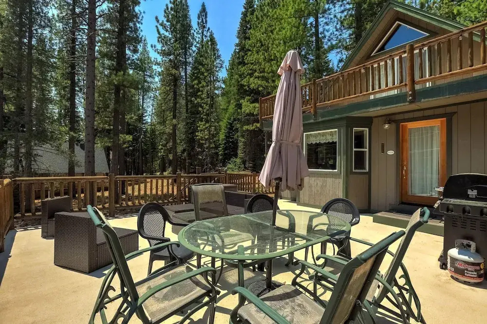 Bear Pause 4BR Large Deck & Balcony