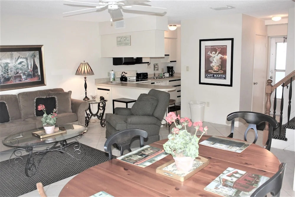 Jamaica Royale - PH1 - 2 Br Villa