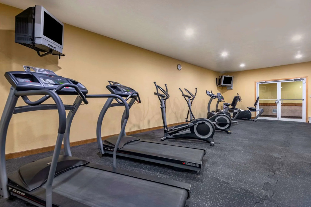 Mountain Edge Suites at Sunapee, an Ascend Collection Hotel