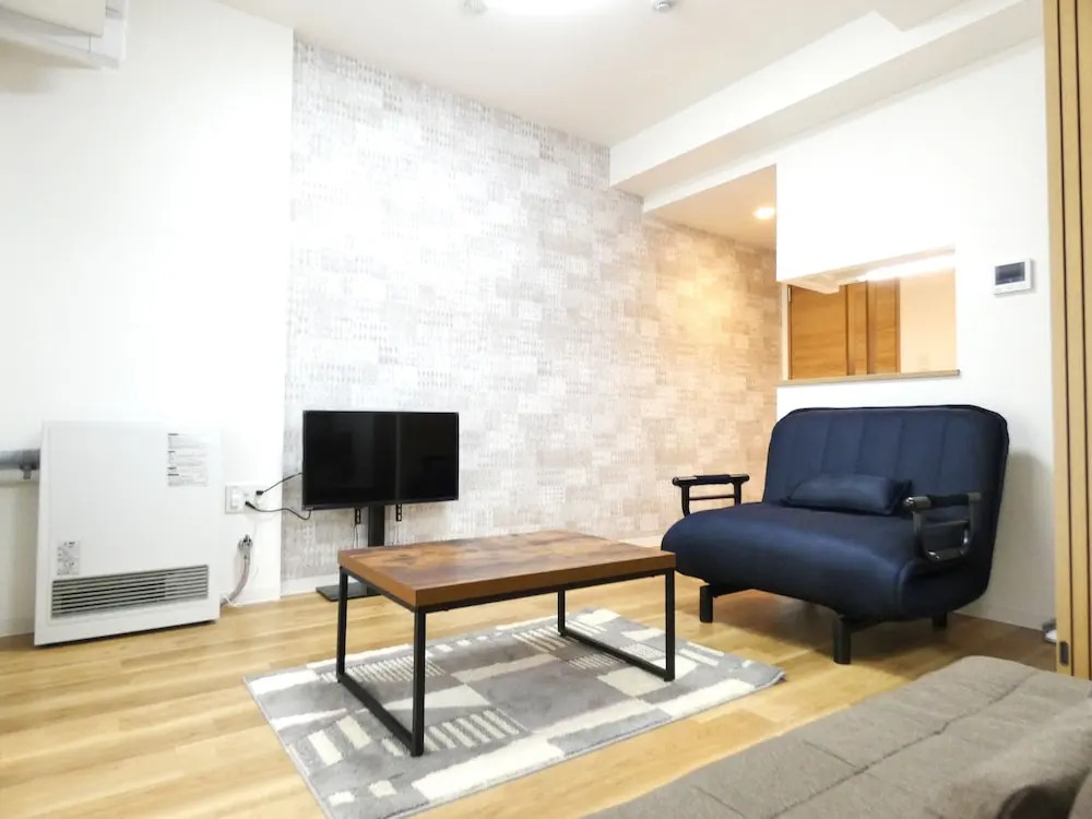 Alpha Square Minami 6 Jo 303