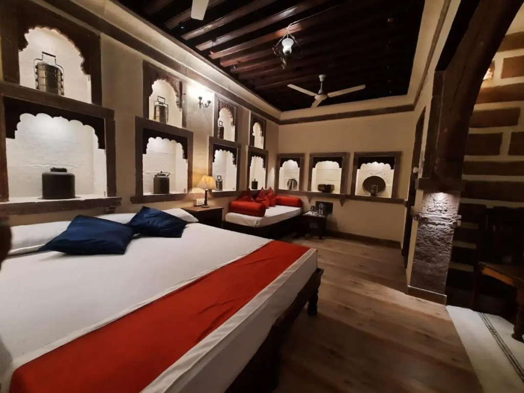 The Juna Mahal