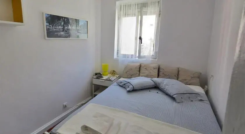 Casinha do Príncipe 2, Príncipe Real Lisbon Apartment