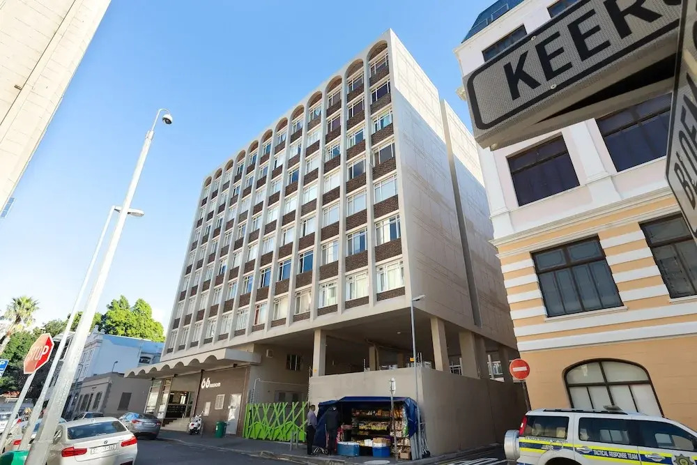 66 Keerom 715