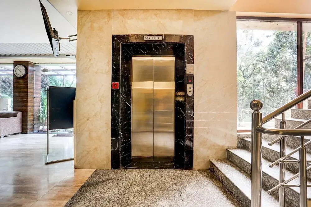 Luxury Stays at Mussorie Foothills