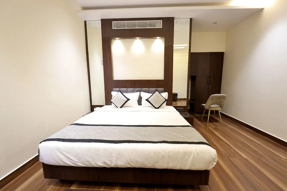 KS Square Hotel