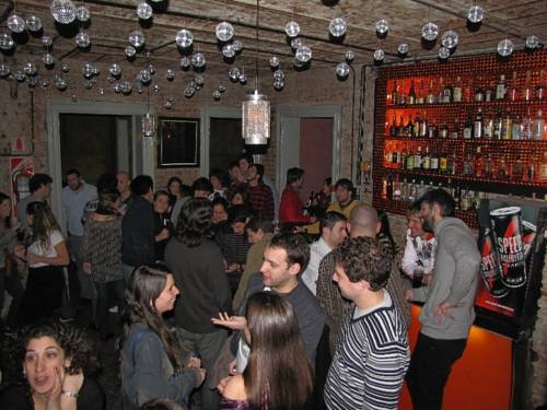 Giramondo Hostel & Bar