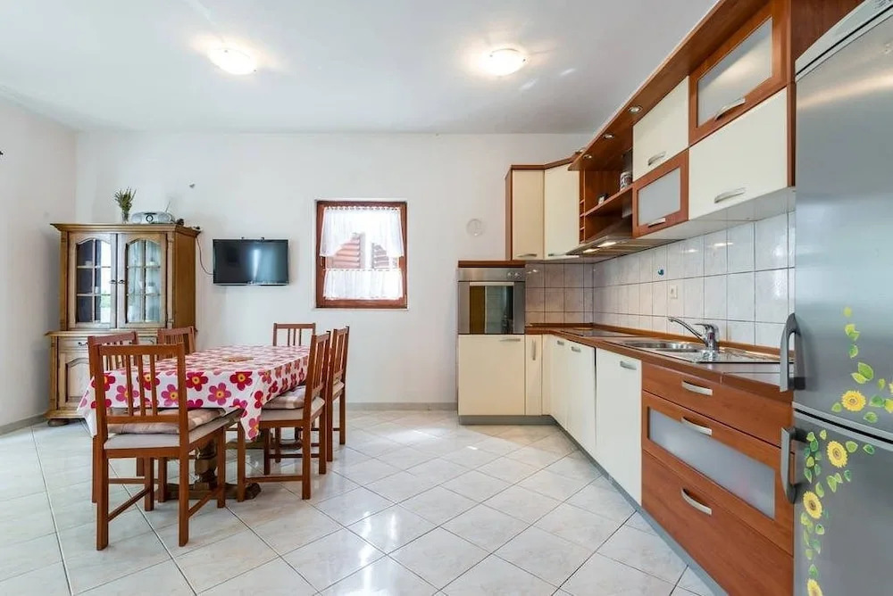 Apartments Pleadin / Three Bedroom A3