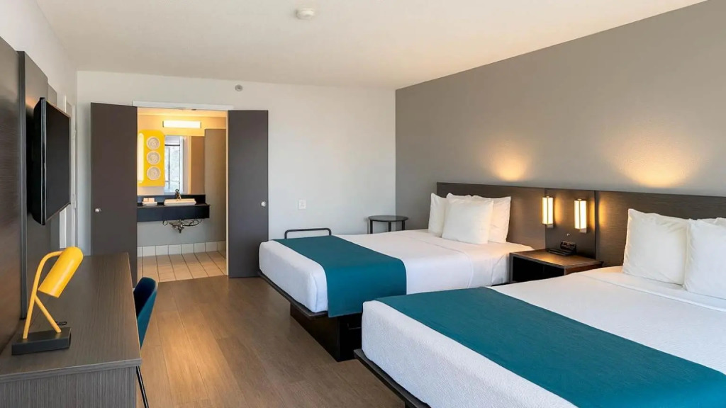 Motel 6-Anaheim, CA - Maingate