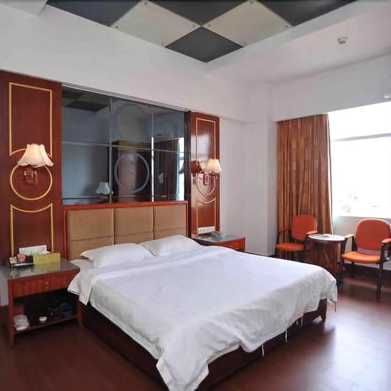 Pearl Hotel