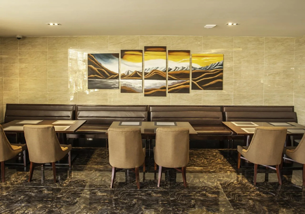 Mai Xinge International Hotel