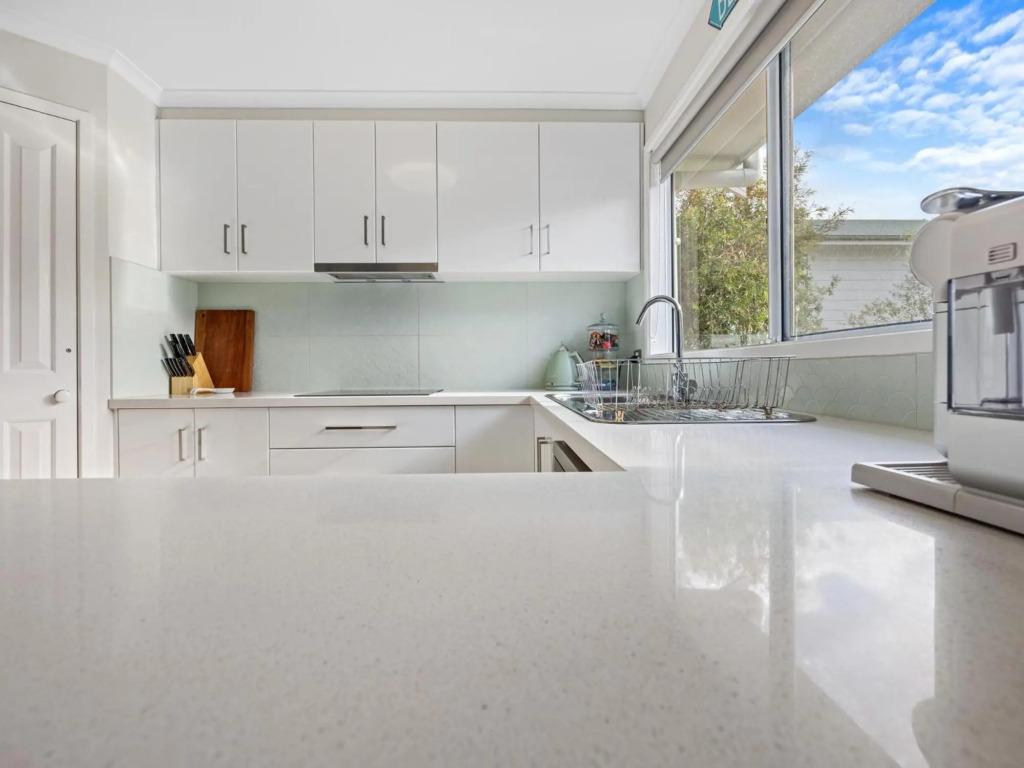 31 Seascape Ave, Cowes