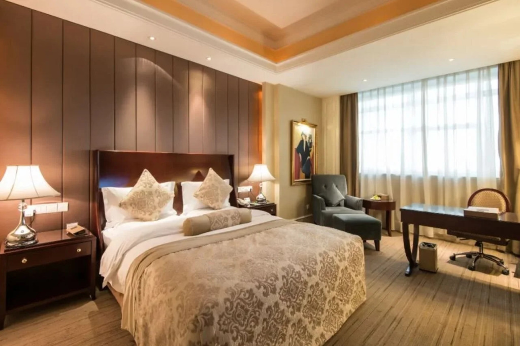 Zhongsu Shipu Hotel
