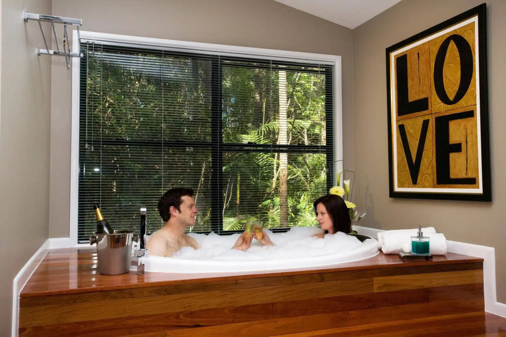 Amore On Buderim Rainforest Cabins