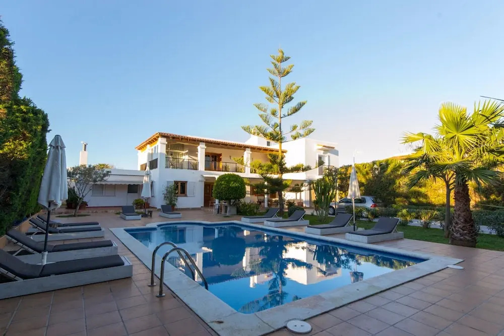 Villa Wicker