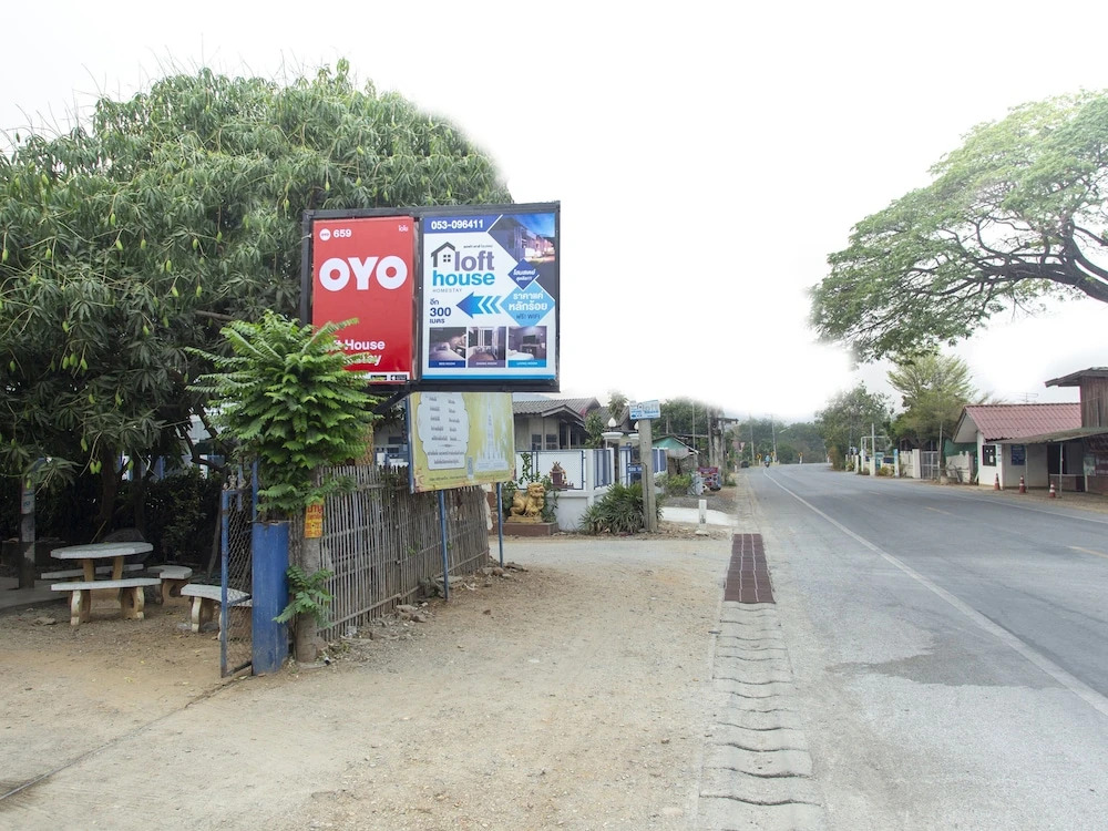 OYO 659 Loft House Homestay