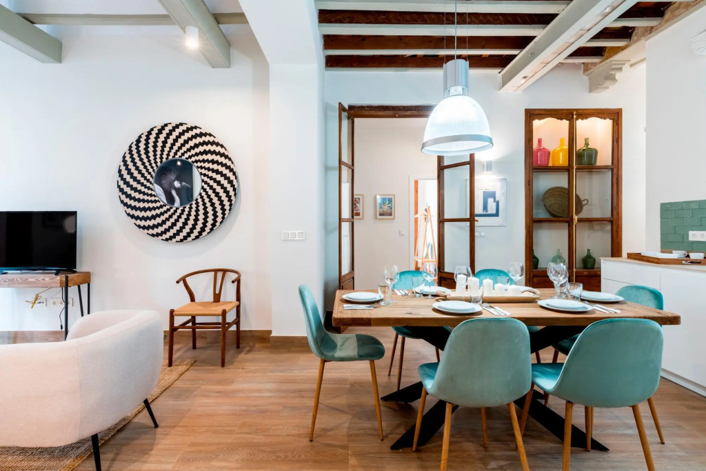Magnificent 4 Bedroom Apartment in Cadiz Center San Antonio V