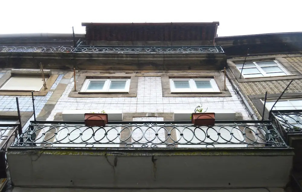 St. Francisco Flat with City Views