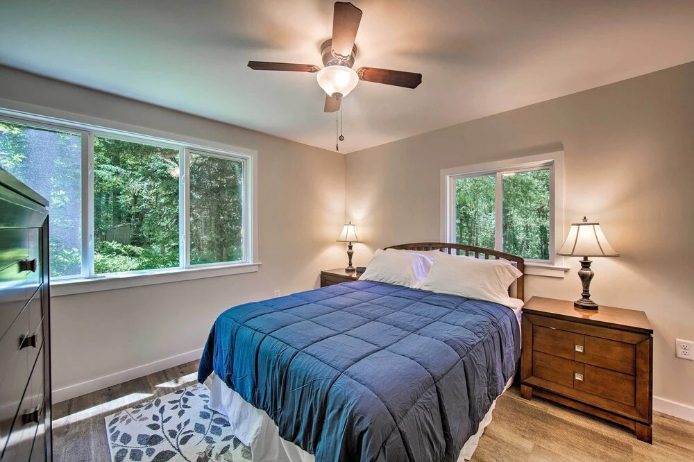 Hike, Hunt & Unwind: Cozy Cabin Near Hersheypark
