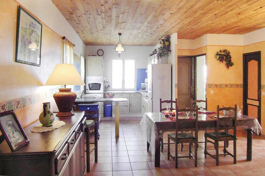 Provencal holiday home with private garden, Bédoin