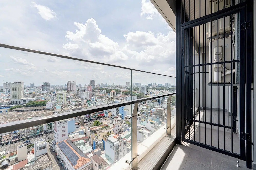 Zenity & D1 Mension Apartment by NIDOVA