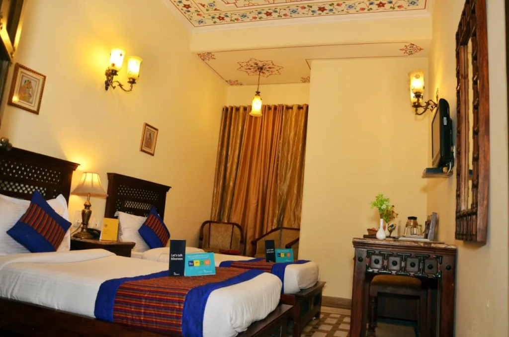 Hotel Rajputana Haveli - Near Jal Mahal - Jaipur