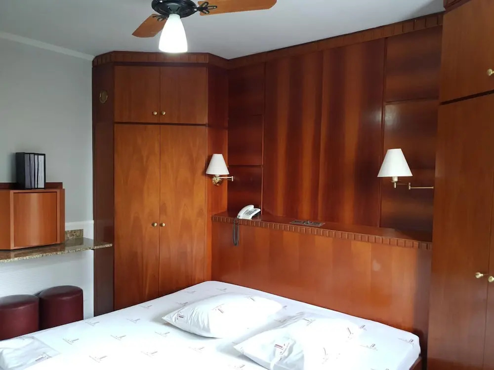 Hotel Três Poderes