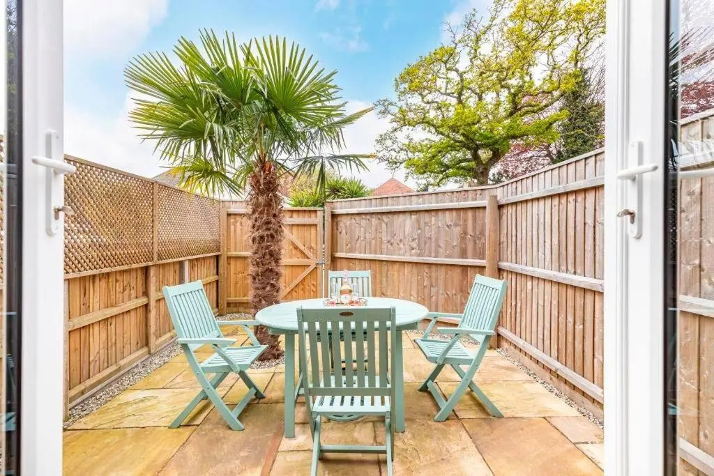 Bournecoast: Lovely Annex With Patio Nr Beach-5286