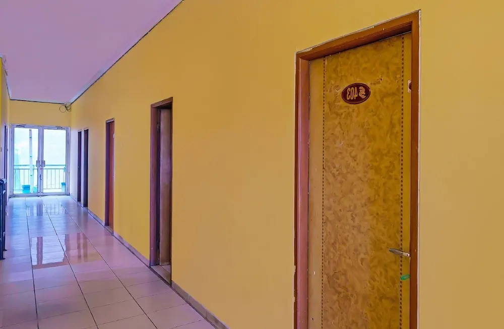 Tangki Premier Residence RedPartner
