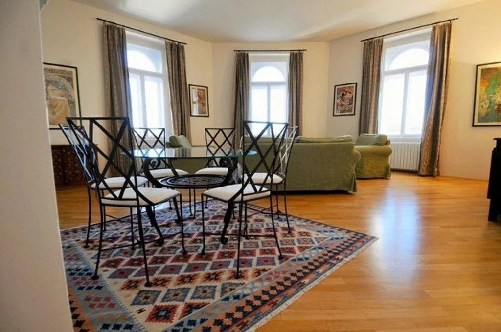 Pvh Charming Flats Janackovo