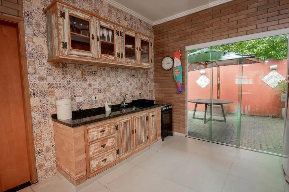 Casa Agradavel E Silenciosa, Bairro Pereque Em Ilhabela