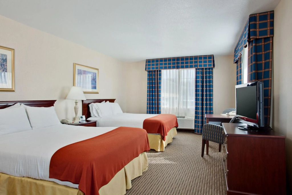 Holiday Inn Express & Suites Jackson by IHG