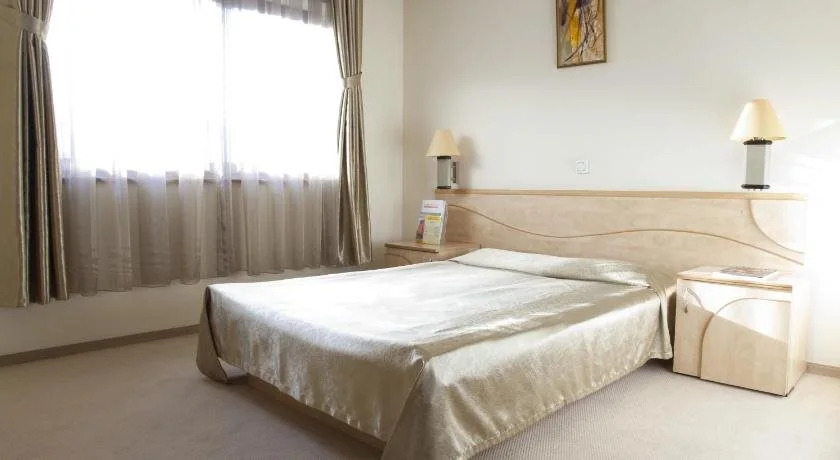 Euro Hotels International Arcul De Triumf