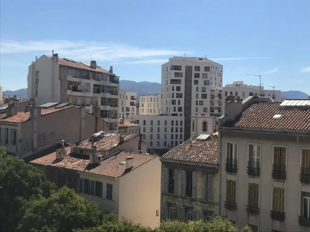 Très bel appartement T3 proche place Castellane avec vue et 2 chambres