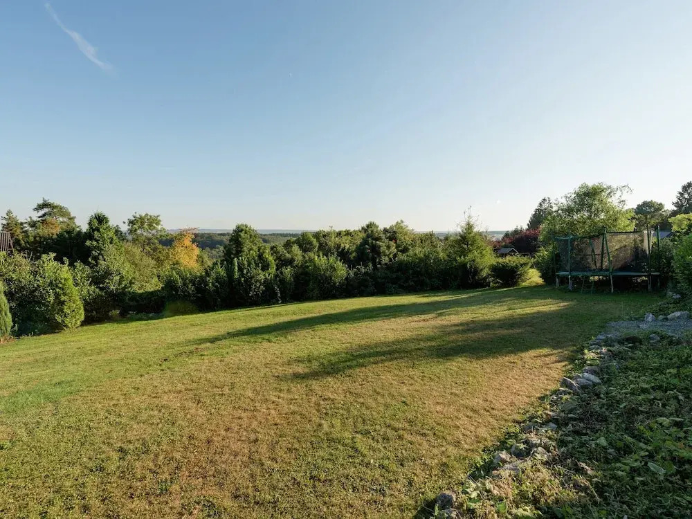 Lovely Villa in Durbuy with Hot Tub