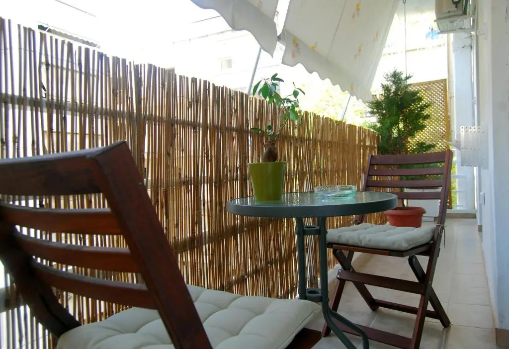 Central & Comfortable, 70m² Apt in Neos Kosmos