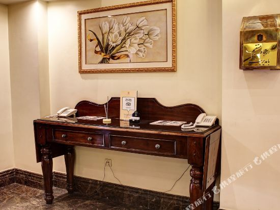 Javad Hotel