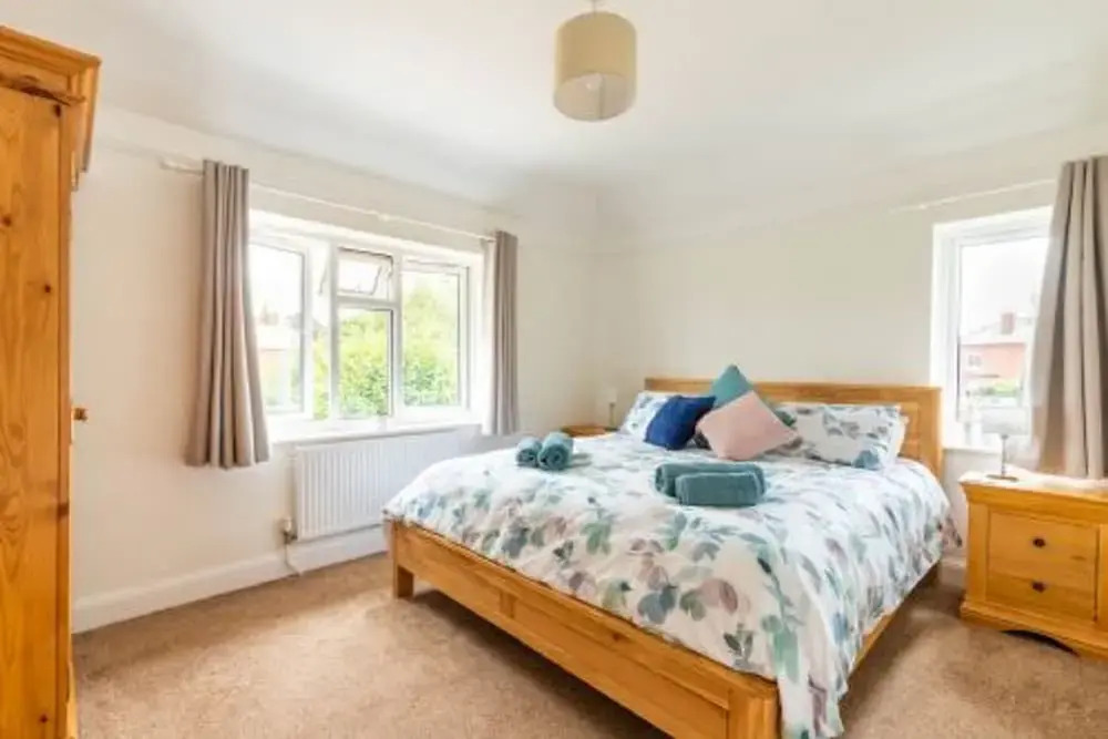 Host Stay St Clements House